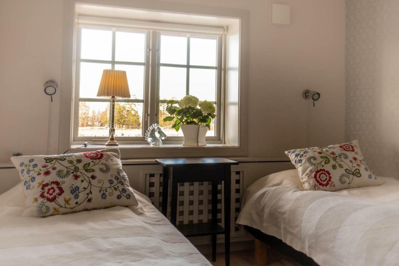 Rekasta Bed & Breakfast Enköping エクステリア 写真